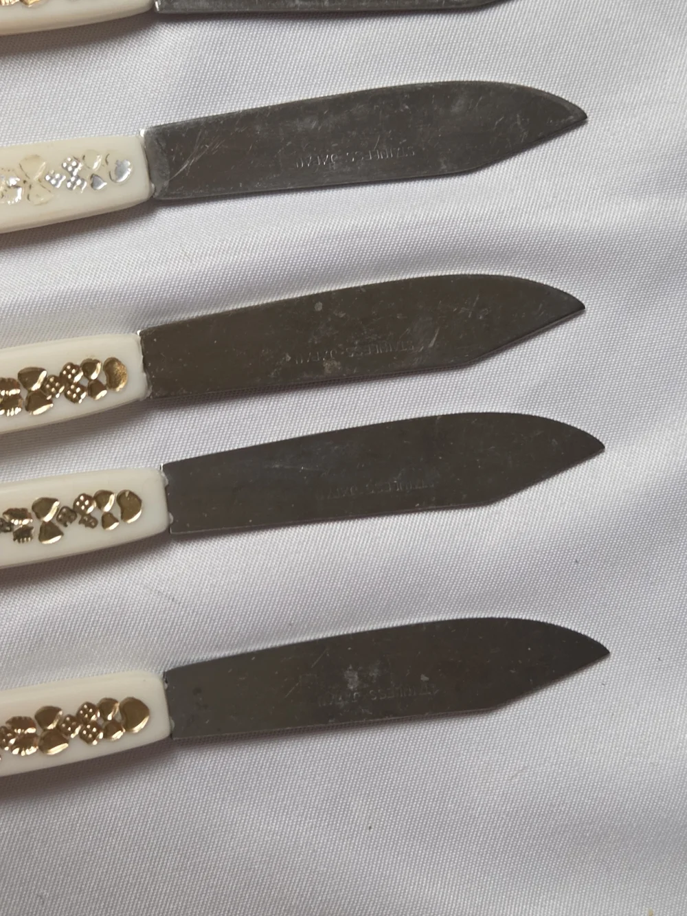 VTG Japan Mini Stainless Steel Appetizer Cocktail Forks (Set of 8) Plastic Gold